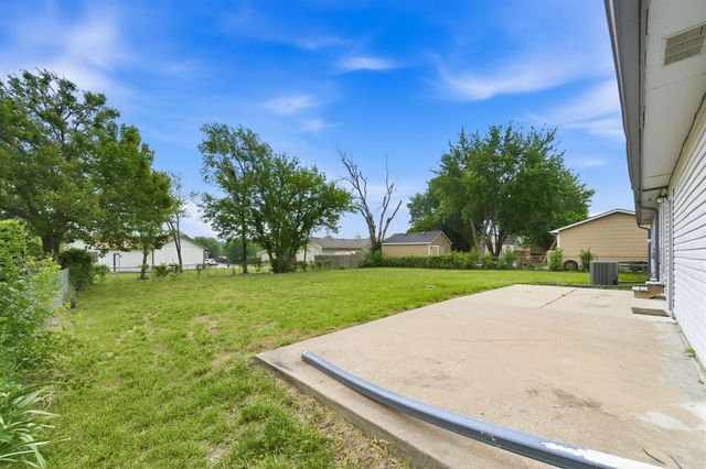 908 S Dalton Dr., Wichita, KS 67207