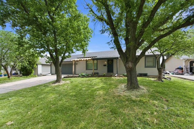 908 S Dalton Dr., Wichita, KS 67207