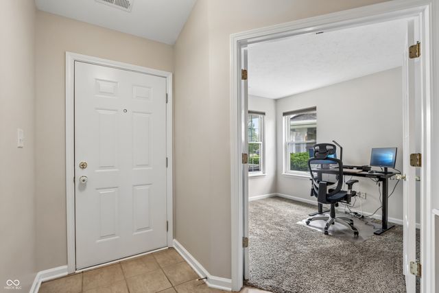 6104 Franklin Villas Way, Indianapolis, IN 46237