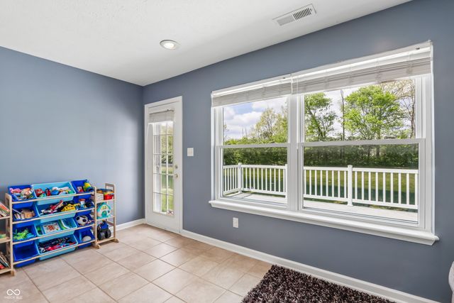 6104 Franklin Villas Way, Indianapolis, IN 46237