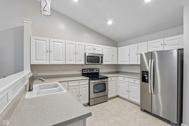 6104 Franklin Villas Way, Indianapolis, IN 46237