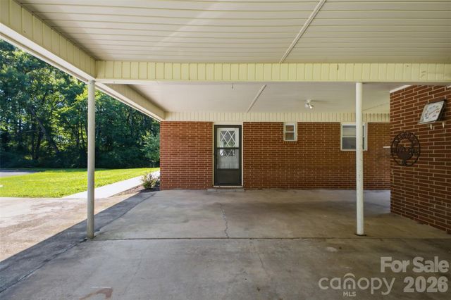 76 Ken Smith Lane, Taylorsville, NC 28681