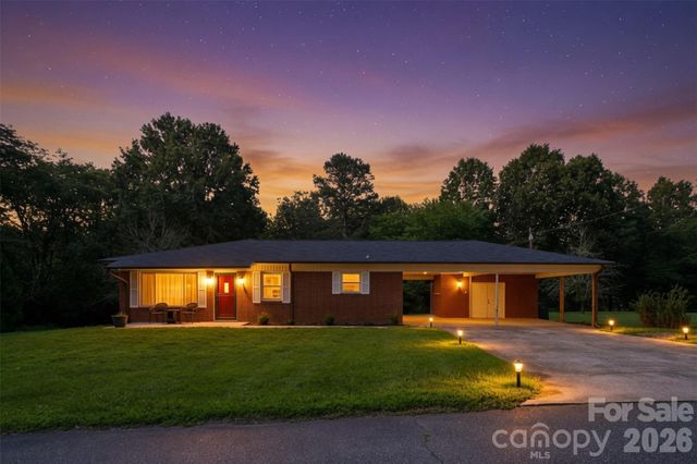 76 Ken Smith Lane, Taylorsville, NC 28681