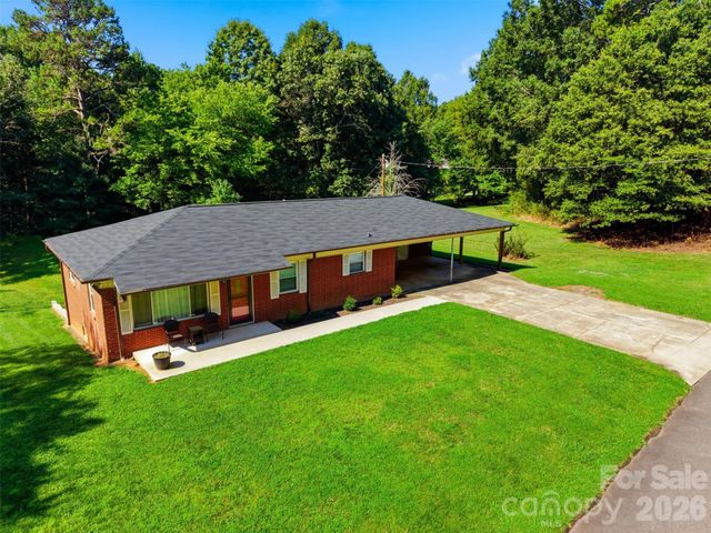 76 Ken Smith Lane, Taylorsville, NC 28681