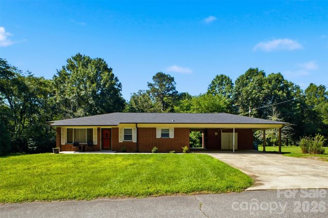 76 Ken Smith Lane, Taylorsville, NC 28681