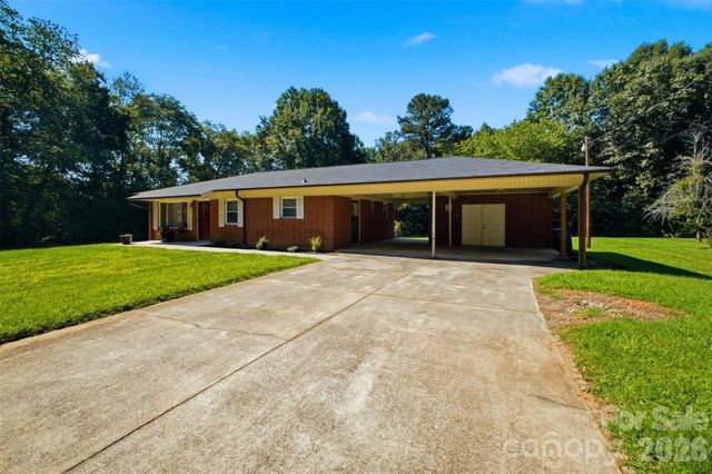 76 Ken Smith Lane, Taylorsville, NC 28681