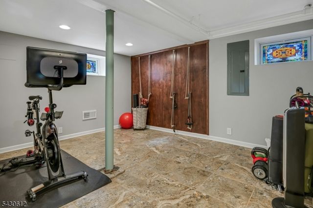 65 Hawthorne Ave, Glen Ridge Boro Twp., NJ 07028