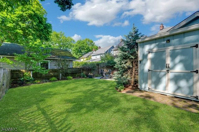 65 Hawthorne Ave, Glen Ridge Boro Twp., NJ 07028