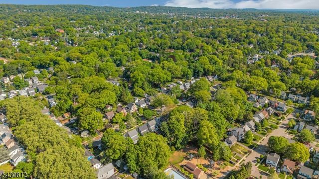 65 Hawthorne Ave, Glen Ridge Boro Twp., NJ 07028