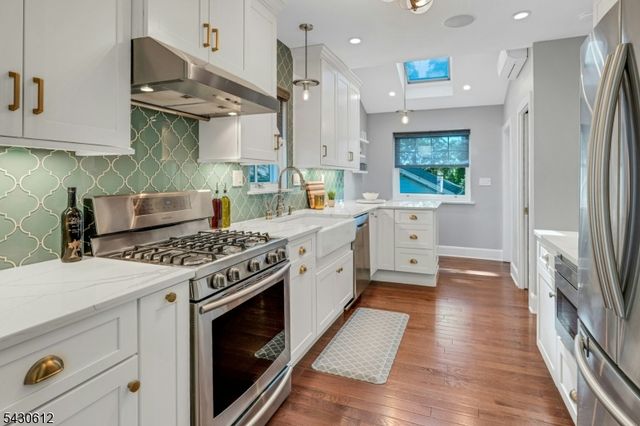 65 Hawthorne Ave, Glen Ridge Boro Twp., NJ 07028