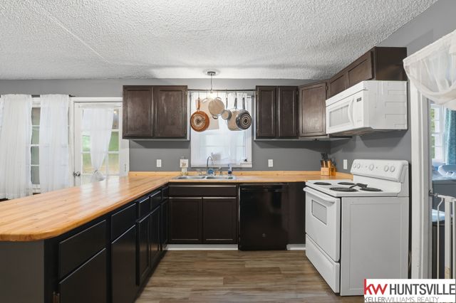 39 Eastwood Dr, Fayetteville, TN 37334