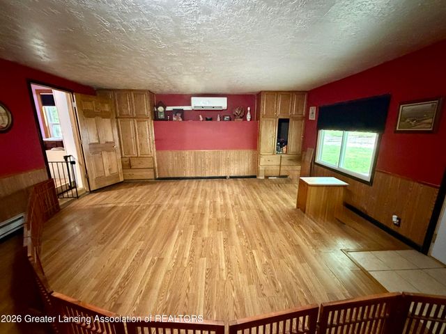 5447 Woods Road, Bellevue, MI 49021