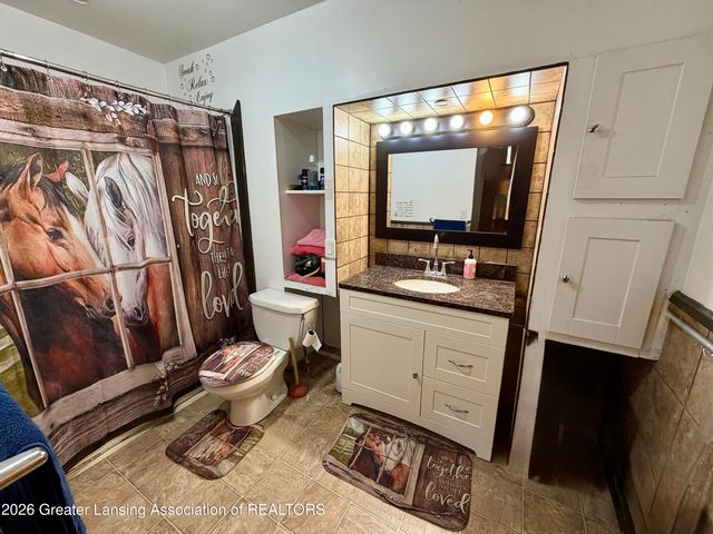 5447 Woods Road, Bellevue, MI 49021