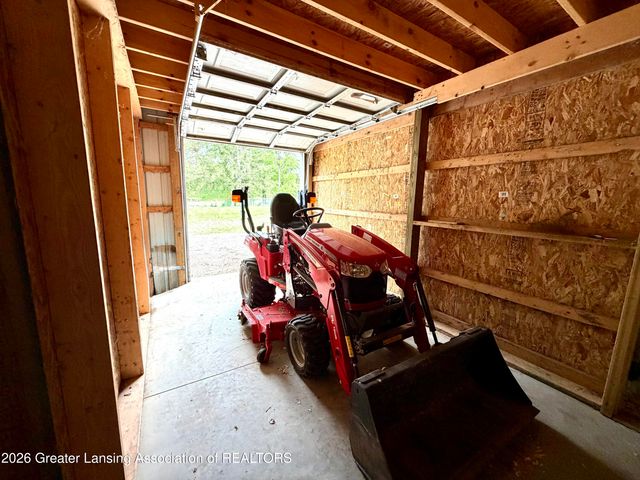 5447 Woods Road, Bellevue, MI 49021
