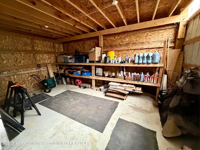 5447 Woods Road, Bellevue, MI 49021