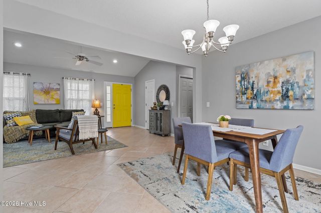 355 Woodgreen Drive, Aberdeen, NC 28315