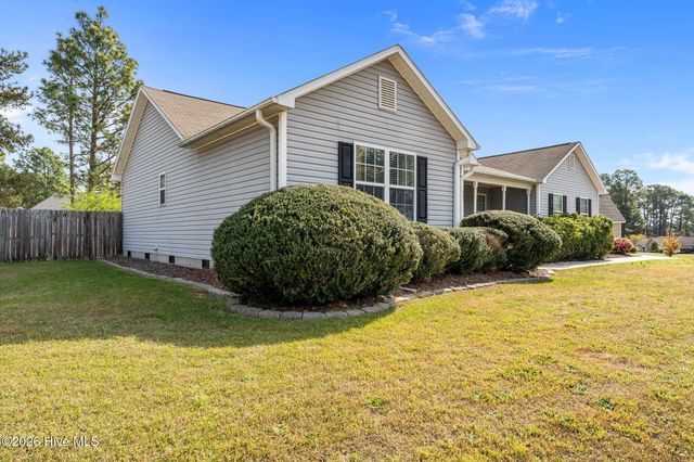 355 Woodgreen Drive, Aberdeen, NC 28315