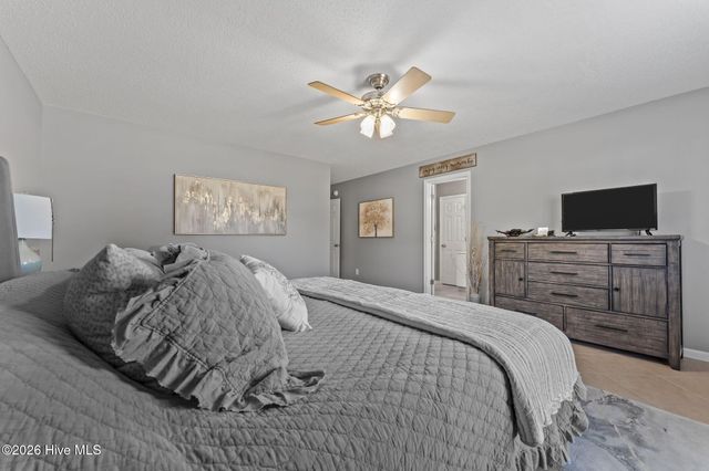 355 Woodgreen Drive, Aberdeen, NC 28315