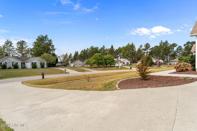 355 Woodgreen Drive, Aberdeen, NC 28315