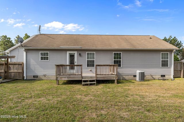 355 Woodgreen Drive, Aberdeen, NC 28315