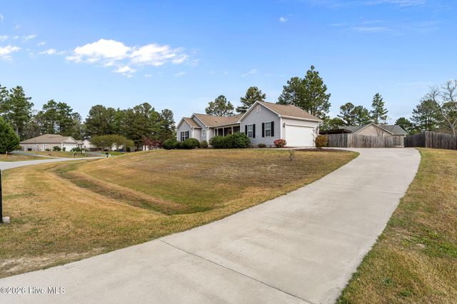 355 Woodgreen Drive, Aberdeen, NC 28315