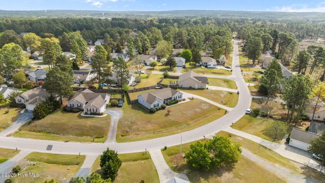 355 Woodgreen Drive, Aberdeen, NC 28315