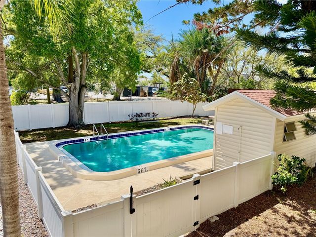 4000 3RD STREET N 302, St Petersburg, FL 33703