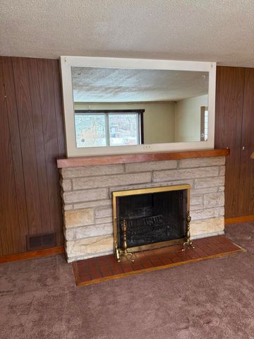 1135 Lakeview Drive, Schererville, IN 46375