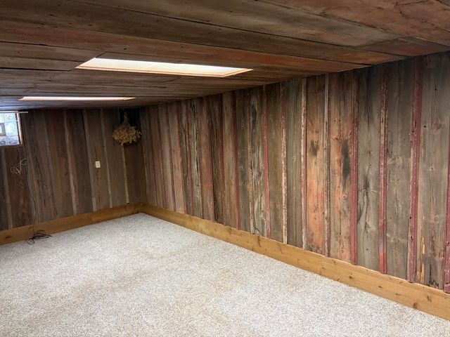 1135 Lakeview Drive, Schererville, IN 46375