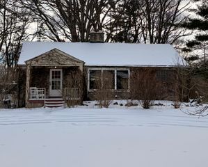 1135 Lakeview Drive, Schererville, IN 46375