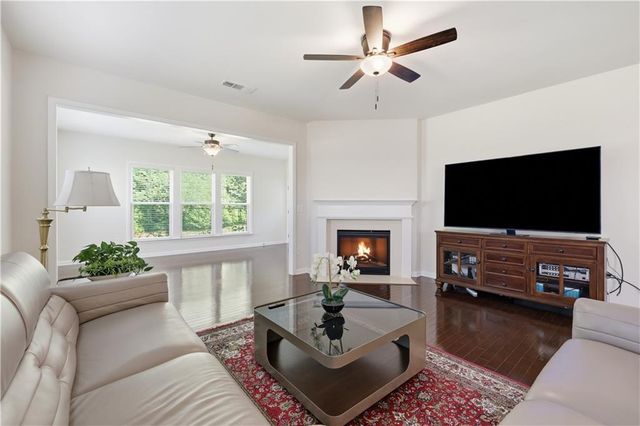 2930 Thistle Trail, Suwanee, GA 30024