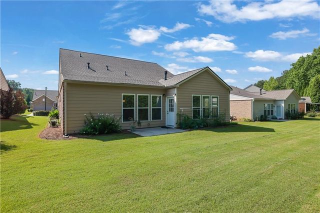 2930 Thistle Trail, Suwanee, GA 30024