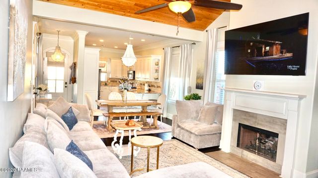 108 Nautilus Court, Lafayette, LA 70508