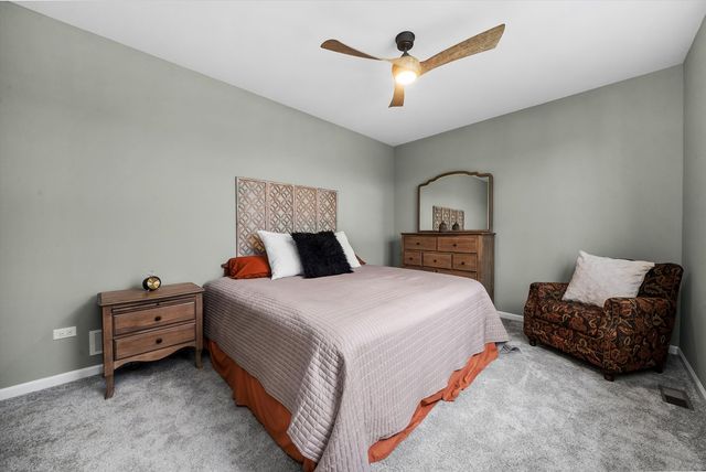 2503 Justen Farm Lane, Ringwood, IL 60072