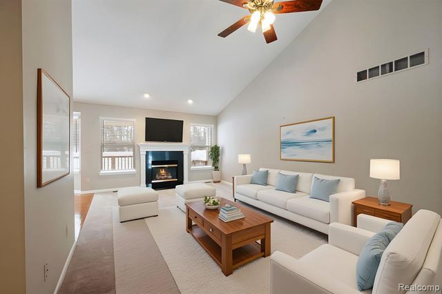 671 Woodhaven Drive, Commerce Twp, MI 48390