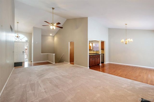 671 Woodhaven Drive, Commerce Twp, MI 48390