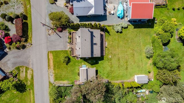 977 Moonraker Drive, Freeland, WA 98249