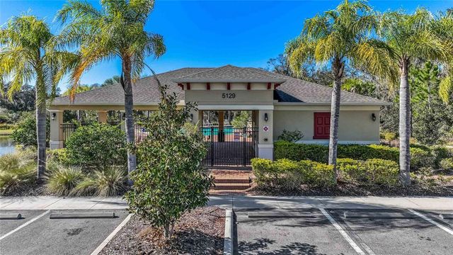 5618 GEIGER ESTATES DRIVE, Zephyrhills, FL 33541