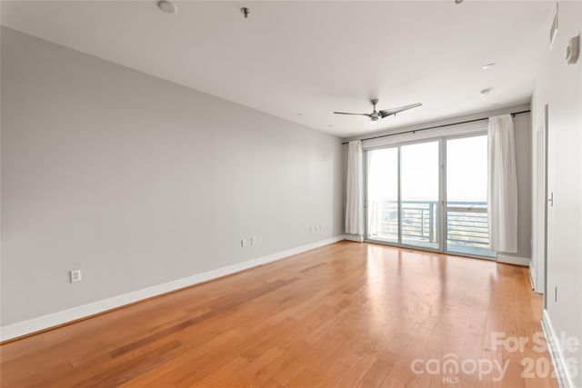 333 W Trade Street 2502, Charlotte, NC 28202