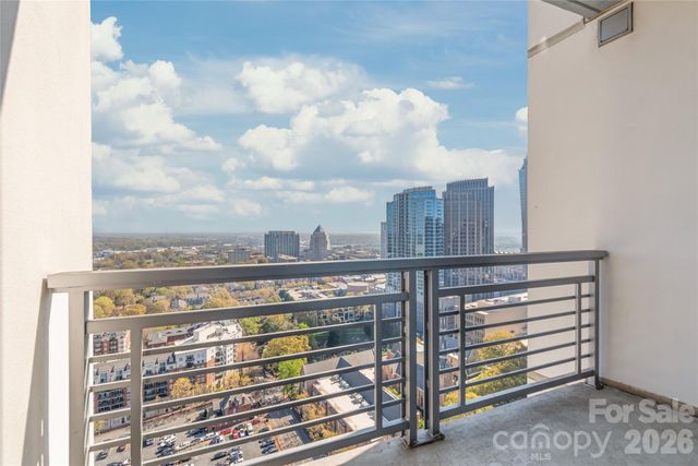 333 W Trade Street 2502, Charlotte, NC 28202