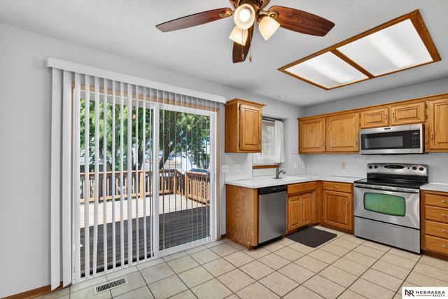 8004 S 151st Avenue, Omaha, NE 68138