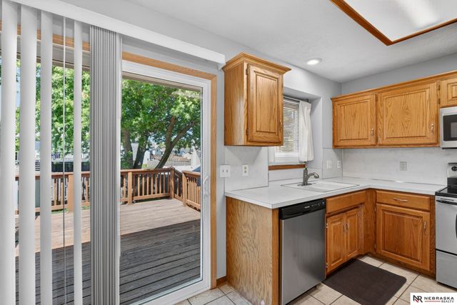 8004 S 151st Avenue, Omaha, NE 68138