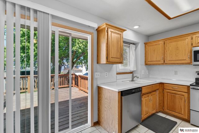 8004 S 151st Avenue, Omaha, NE 68138