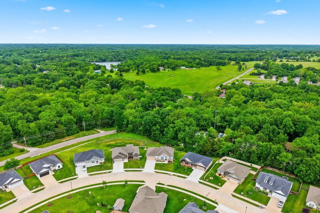 3964 CLYDESDALE DR, Columbia, MO 65202