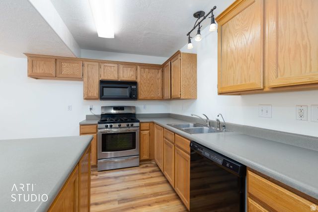 7438 S 1550 E, South Weber, UT 84405