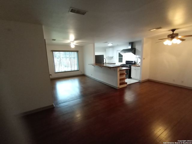 342 BARBARA DR, San Antonio, TX 78216