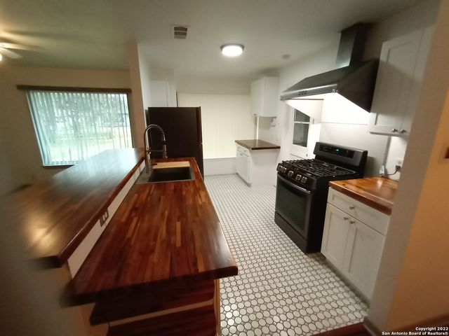 342 BARBARA DR, San Antonio, TX 78216