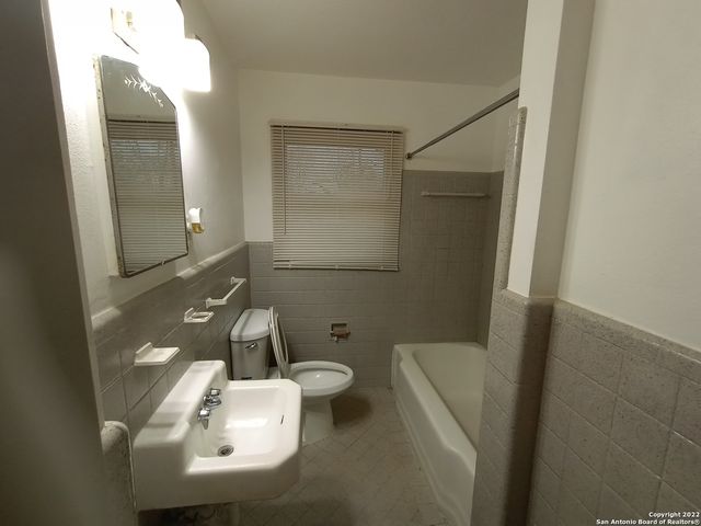 342 BARBARA DR, San Antonio, TX 78216