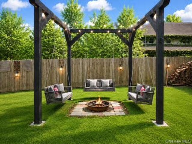 53 Main Street, Bloomingburg, NY 12721