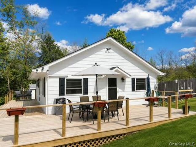 53 Main Street, Bloomingburg, NY 12721